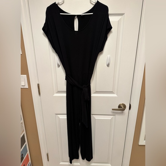 Old Navy Black Jumpsuit - Picture 1 of 5